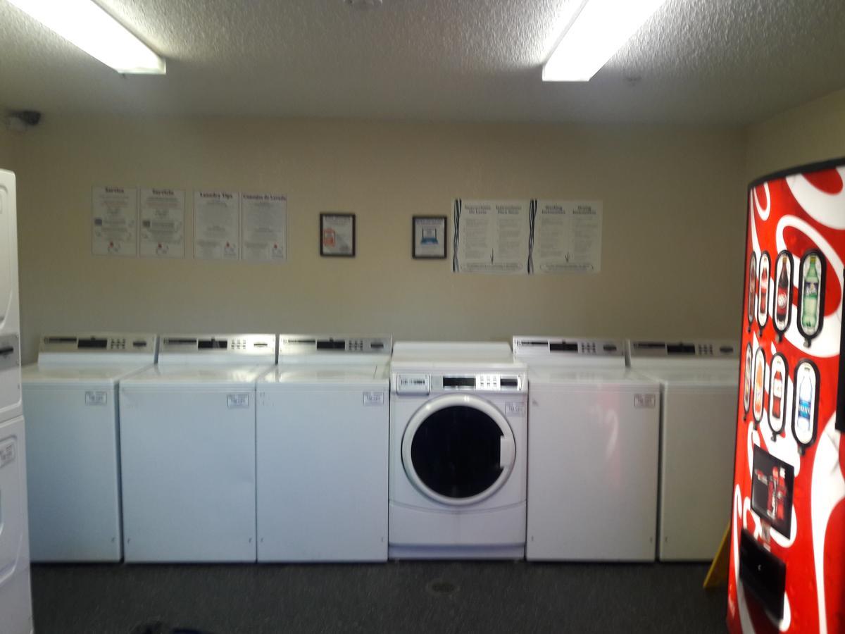 Intown Suites Extended Stay San Antonio Tx - Nacogdoches Road ภายนอก รูปภาพ